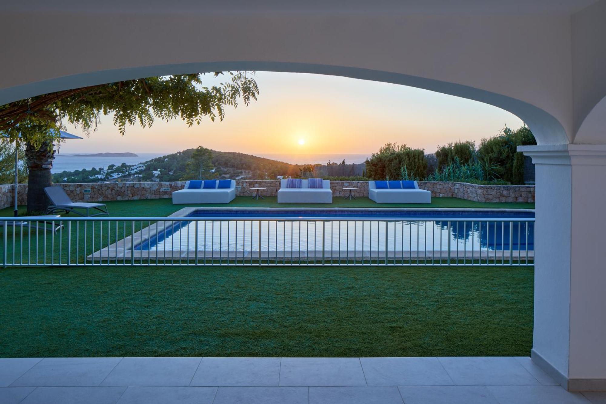 Villa Can Joan I - Fantastic Sunset Views And Family Friendly - San Antonio  Buitenkant foto