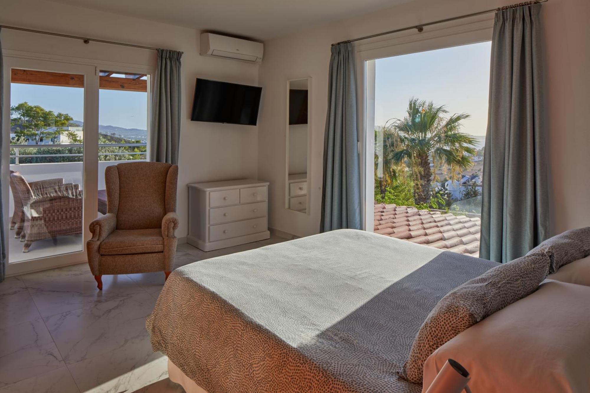 Villa Can Joan I - Fantastic Sunset Views And Family Friendly - San Antonio  Buitenkant foto